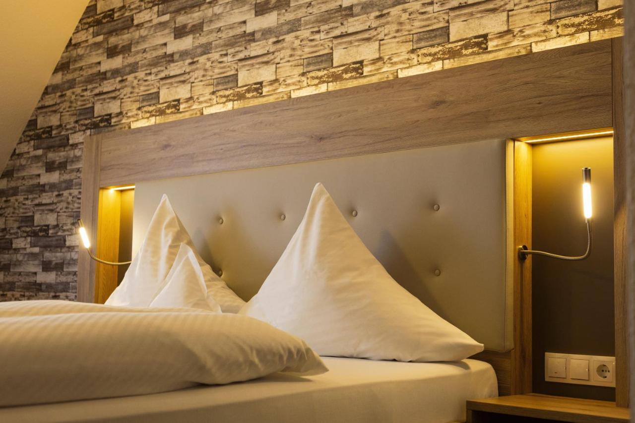 Land-Gut-Hotel Raeuber Lippoldskrug Άλφελντ Εξωτερικό φωτογραφία